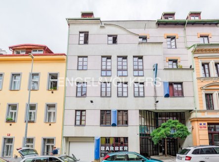 Pronájem obchodní prostory, 57 m²