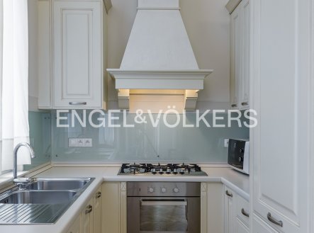 Pronájem bytu, 3+kk, 110 m²