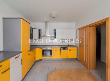 Pronájem domu/vily, 150 m²