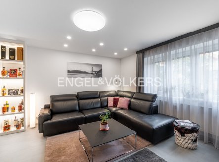 Pronájem bytu, 3+kk, 84 m²