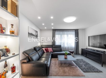 Pronájem bytu, 3+kk, 84 m²