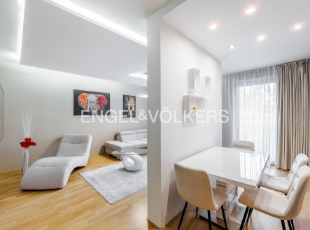 Pronájem bytu, 2+1, 85 m²