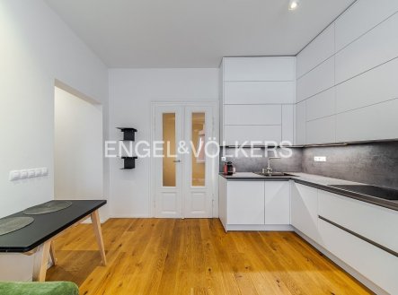 Pronájem bytu, 3+kk, 62 m²