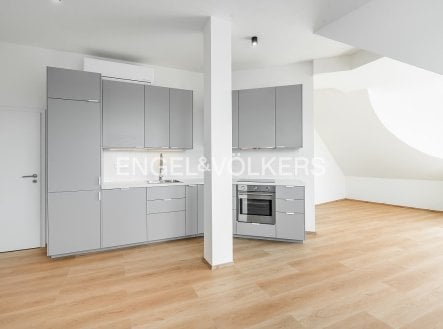 Pronájem bytu, 2+kk, 80 m²