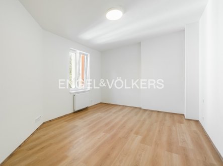 Pronájem bytu, 2+kk, 65 m²