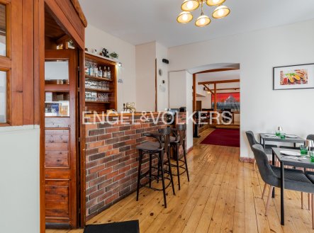 Prodej restaurace, 328 m²
