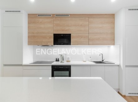 Prodej bytu, 3+kk, 72 m²