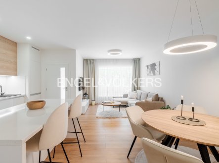 Prodej bytu, 3+kk, 72 m²