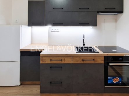 Pronájem bytu, 2+kk, 55 m²