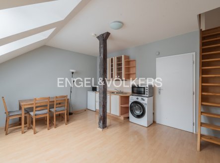 Pronájem bytu, 2+kk, 40 m²