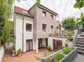 Pronájem domu/vily, 351 m²