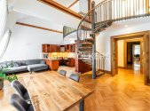 Pronájem bytu, 5+1, 195 m²