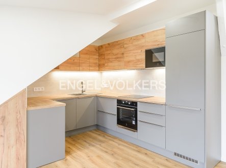 Pronájem bytu, 3+kk, 71 m²