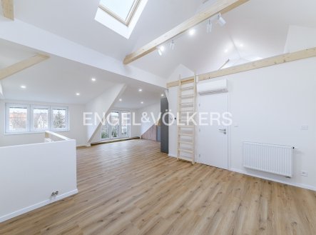 Pronájem bytu, 3+kk, 71 m²