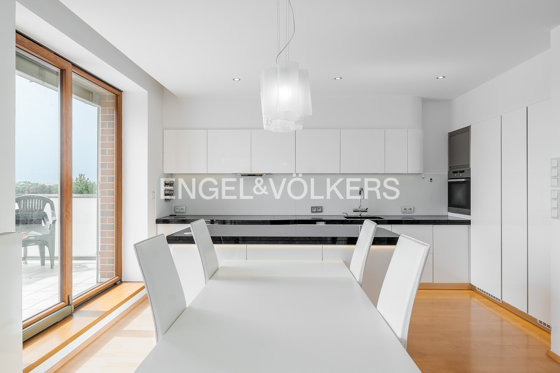 2 P1626287-HDR_web