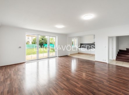 Pronájem domu/vily, 185 m²