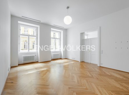 Pronájem bytu, 2+kk, 77 m²