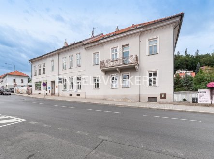 Pronájem kanceláře, 183 m²