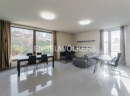 Pronájem bytu, 2+kk, 79 m²