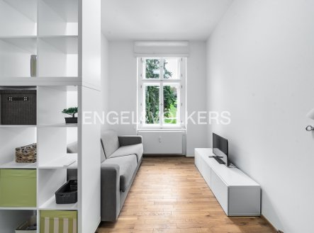 Pronájem bytu, 1+kk, 28 m²