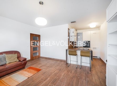 Pronájem bytu, 2+kk, 50 m²