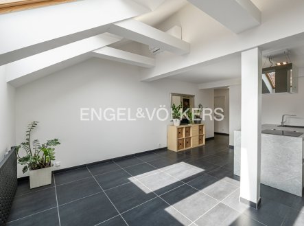 Pronájem bytu, 2+kk, 57 m²