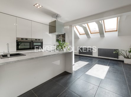 Pronájem bytu, 2+kk, 57 m²