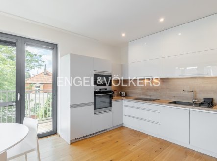 Pronájem bytu, 3+kk, 93 m²