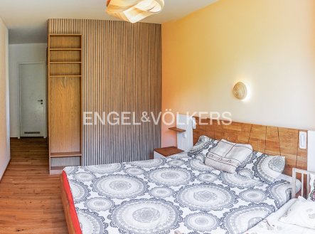 Pronájem bytu, 4+kk, 120 m²