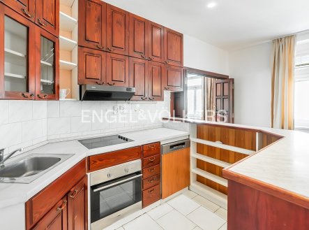 Pronájem bytu, 4+kk, 140 m²