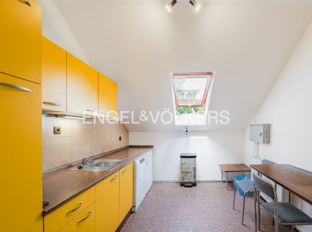 Pronájem kanceláře, 115 m²