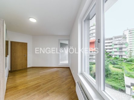 Pronájem bytu, 2+kk, 55 m²