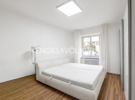 Pronájem bytu, 2+1, 60 m²