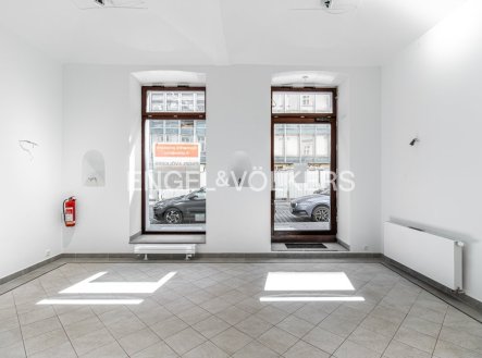 Pronájem obchodní prostory, 93 m²