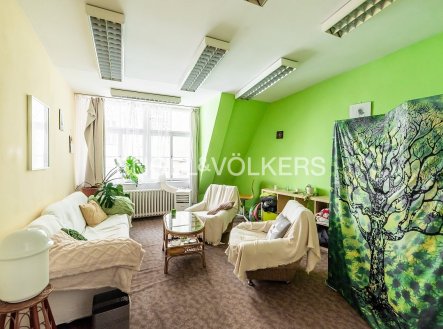 Pronájem kanceláře, 226 m²