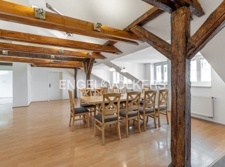 Pronájem bytu, 4+kk, 144 m²