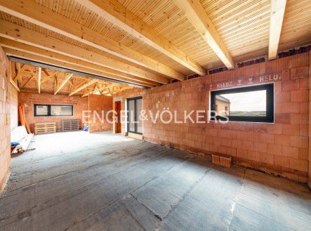 2 | Prodej - dům/vila, 240 m²