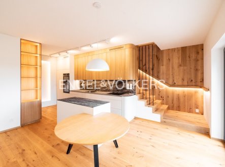 Pronájem domu/vily, 141 m²