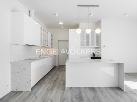Pronájem domu/vily, 111 m²