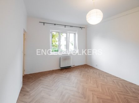 Pronájem bytu, 1+kk, 27 m²