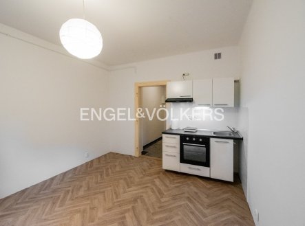 Pronájem bytu, 1+kk, 27 m²