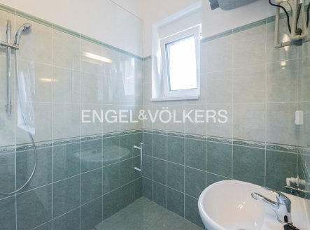 Pronájem bytu, 1+kk, 27 m²