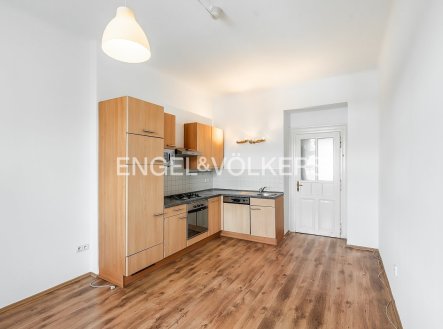 Pronájem bytu, 1+1, 44 m²