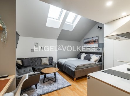 Pronájem bytu, 1+kk, 27 m²