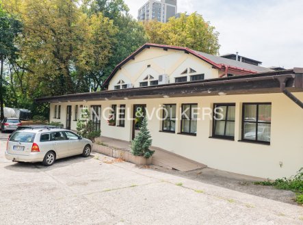 Pronájem kanceláře, 849 m²