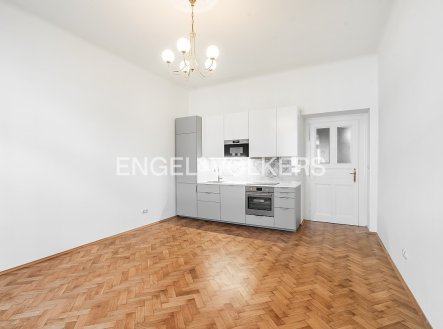 Pronájem bytu, 3+kk, 90 m²