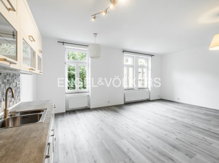 Pronájem bytu, 2+kk, 63 m²