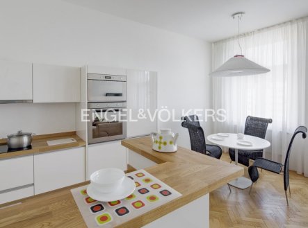 Pronájem bytu, 3+kk, 100 m²