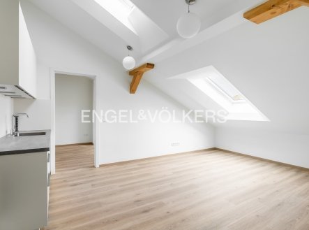 Pronájem bytu, 2+kk, 42 m²