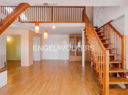 Prodej bytu, 4+kk, 135 m²